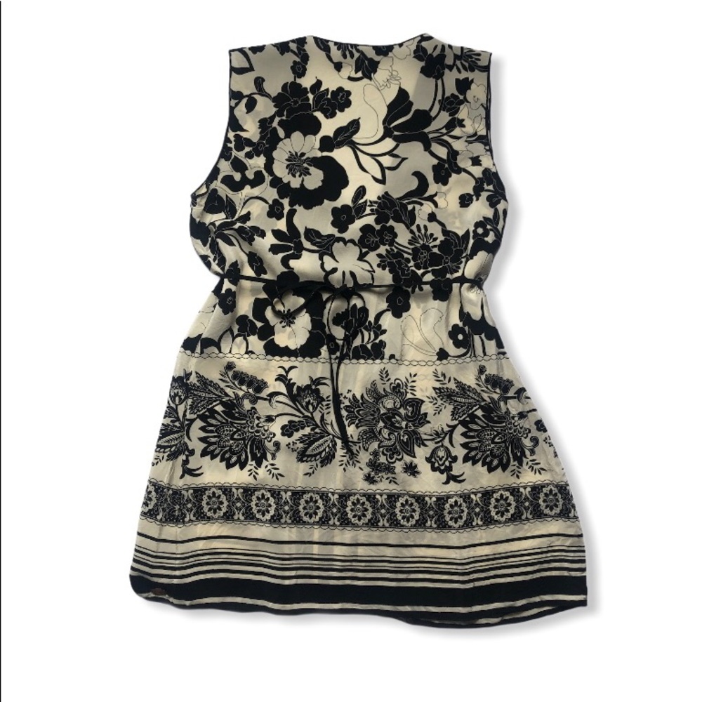SOLD Hale Bob sleeveless Japanese floral silk top - Picture 3 of 4